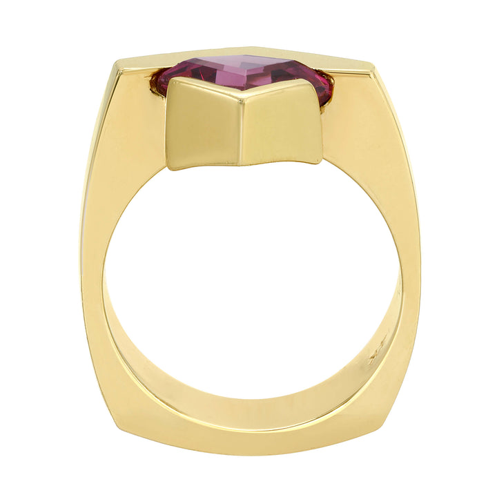 Pyramid Ring